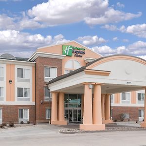 Holiday Inn Express Hotel & Suites Ames, An Ihg Hotel Exterior photo