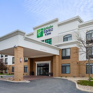 Holiday Inn Express & Suites Сидар-Фолс Exterior photo