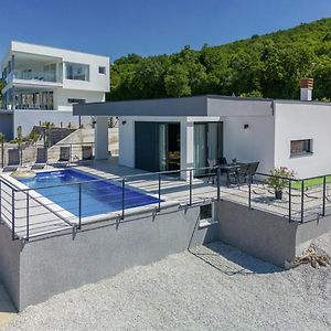 Villa Ambri In Trget - Haus Fuer 4-5 Personen Exterior photo