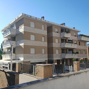 Апартаменты House Santa Andrea La Storta Рим Exterior photo