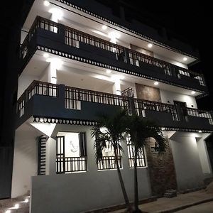 Отель Hostal Marina Samana Exterior photo