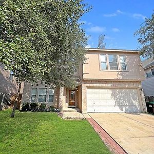 4 Bdr Home Near Lackland Afb/Seaworld/Pool Table Сан-Антонио Exterior photo