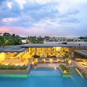 Отель Blvd Club - Near Bengaluru Airport Exterior photo