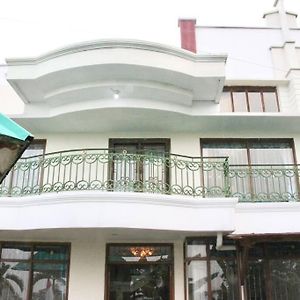 Villa Hijau Бандунган Exterior photo