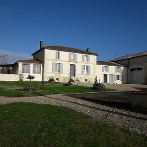 Bed and Breakfast L'En Haut Des Vignes Merignac  Exterior photo