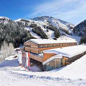 Lizum 1600 | Kompetenzzentrum Snowsport Tirol Акзамер-Лицум Exterior photo