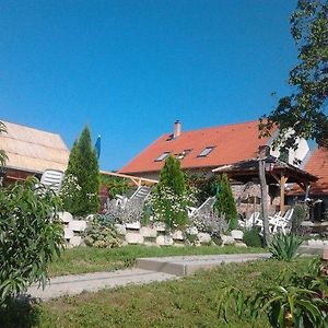 Bed and Breakfast Hand Birtok Шиклош Exterior photo