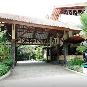 Horison Resort Pondok Layung Anyer Серанг Exterior photo