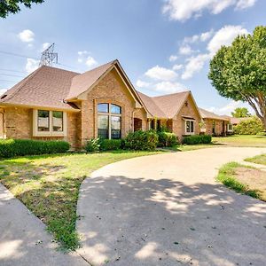 Вилла Charming Texas Escape, Near Cedar Hill State Park! Данканвиль Exterior photo