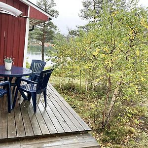 Nice Cottage Located On A Seaside Plot Outside Оскарсхамн Exterior photo