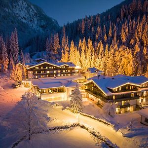 Habachklause Familien Bauernhof Resort Брамберг-ам-Вильдкогель Exterior photo