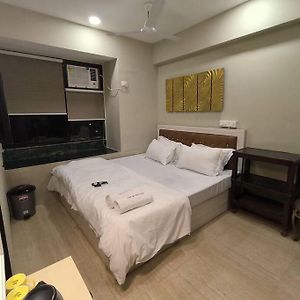 1 Bedroom Studio Apartment- Close To Bkc Мумбаи Exterior photo