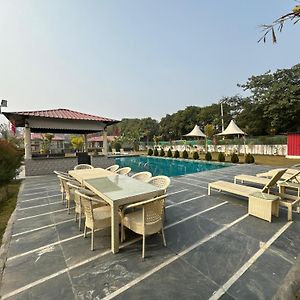 Shivjot Farm & Resort Панчкула Exterior photo
