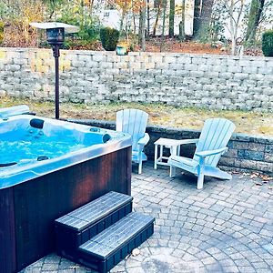 Hot Tub-King Suite-Pet Friendly-Fenced Yard-Fire Pit-500Mbps-Fireplace Восток Страудсберг Exterior photo
