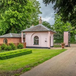 Вилла The Gate House Bb Уаймондхэм Exterior photo