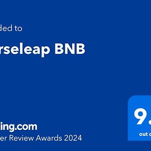 Апартаменты Horseleap Bnb Моут Exterior photo