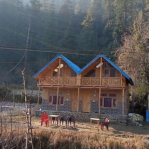 Апартаменты Chirag Cottge Jibhi At Mihar Himachal Pradesh Exterior photo