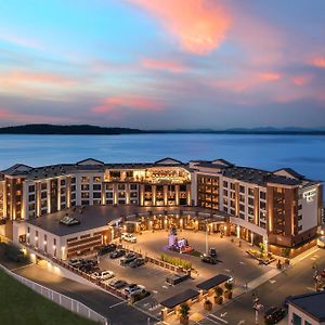 Silver Cloud Hotel Tacoma At Point Ruston Waterfront Exterior photo