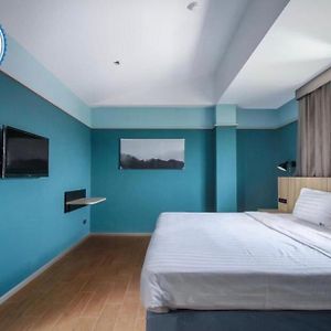 Отель Mybed Чонбури Exterior photo