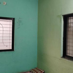 Апартаменты Bhagyashlip Niwas Akalkot Exterior photo