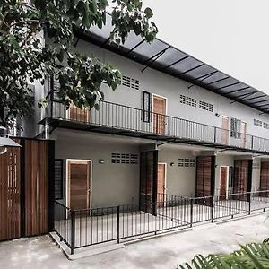 Апартаменты Griya Harapan Indah Kudus Exterior photo