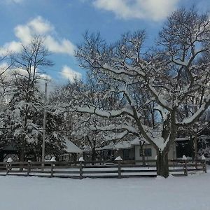 Вилла Bourbon Trail Cabin On The Farm Lawrenceburg Exterior photo