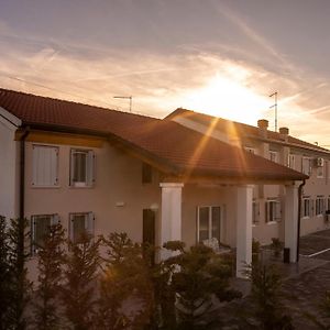 Camerini Guest House Пьяццола-суль-Брента Exterior photo