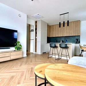 Апартаменты Apartamentlesznopl Family Friendly Лешно Exterior photo