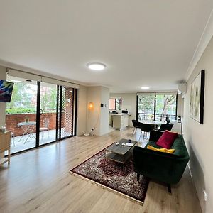 Fabulous 2 Bedroom Apartment, Secured Free Parking Сидней Exterior photo