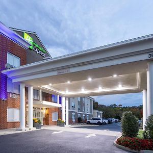 Holiday Inn Express Hotel & Suites Vineland Millville, An Ihg Hotel Exterior photo