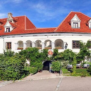 Renaissancehotel Raffelsberger Hof B&B Вайсенкирхен-ин-дер-Вахау Exterior photo