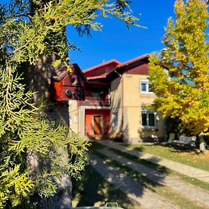 Отель Casa Edan Breaza Exterior photo