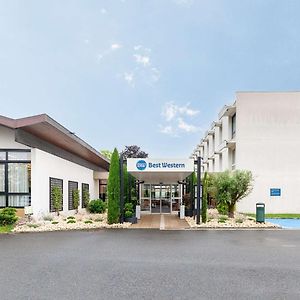 Отель Best Western Porte Du Forez Андрезьё-Бутеон Exterior photo