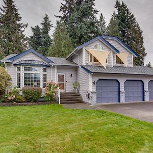 Spacious Bonney Lake Home With Game Room And Gazebo! Sumner Exterior photo