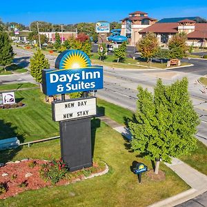 Days Inn & Suites By Wyndham Mt Pleasant Маунт-Плезант Exterior photo