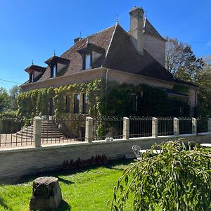 Bed and Breakfast Chambre D'Hotes Madame Branges  Exterior photo