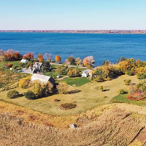 Вилла Loyalist Lakehouse With Private Beach Bongards Exterior photo