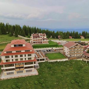 Magnolija Resort Ponikva Кочани Exterior photo