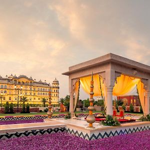 Noormahal Palace Hotel Карнал Exterior photo