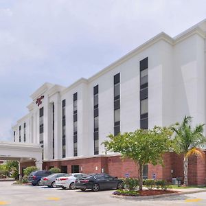 Hampton Inn Гонзалес Exterior photo