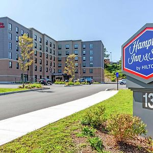 Hampton Inn & Suites Boston/Уолтем Exterior photo