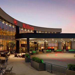 Отель Hilton Washington Dulles Airport Херндон Exterior photo