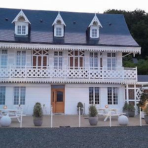 Отель White House, Maison D'Hotes Villequier Exterior photo