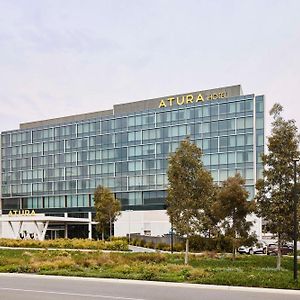 Отель Atura Adelaide Airport Exterior photo