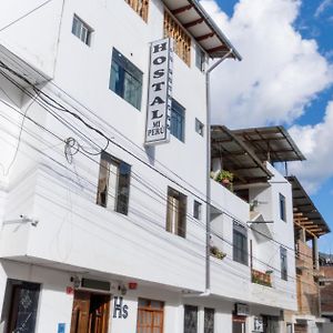 Отель Hostal Mi Peru Чачапояс Exterior photo