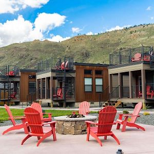 The Ridgeline Hotel At Yellowstone, Ascend Hotel Collection Гардинер Exterior photo