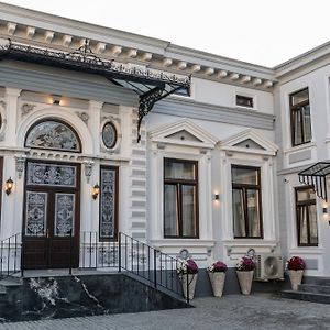 Sir Luxury Boutique Hotel Брэила Exterior photo