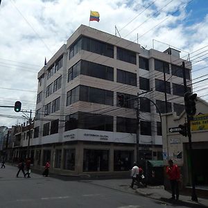 La Merced Plaza Hospedaje Риобамба Exterior photo