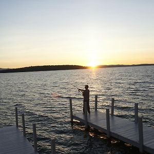 Belknap Point Inn Гилфорд Exterior photo