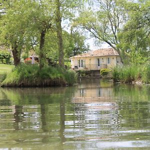 Отель Moulin Notre Dame Saint-Genes-de-Castillon Exterior photo